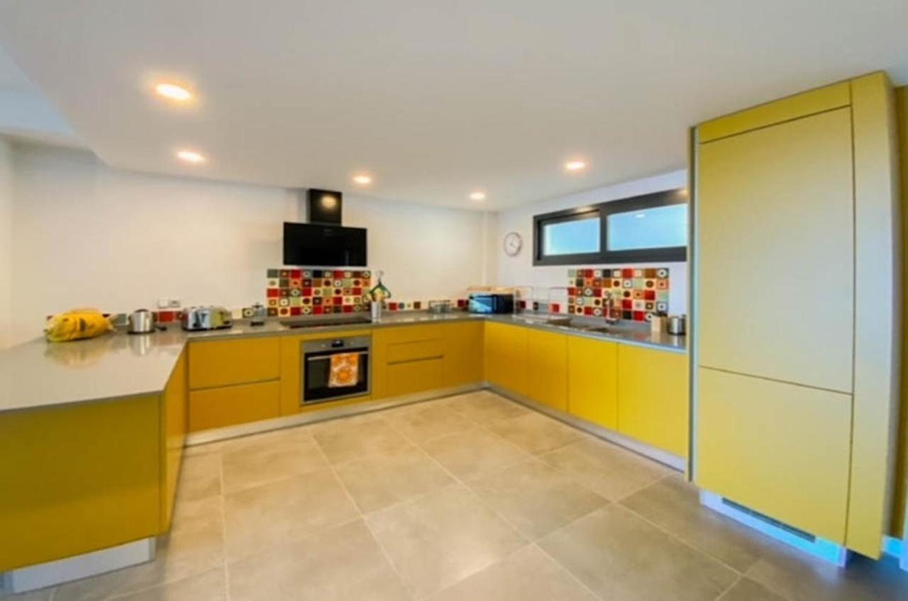 Apartamento Curcuma Манилва Экстерьер фото